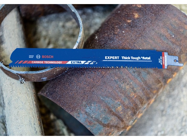 List Bosch za sabljasto žago EXPERT ‘Thick Tough Metal’ S 1255 CHC, 300mm, 8TPI, kovina, 2608900371